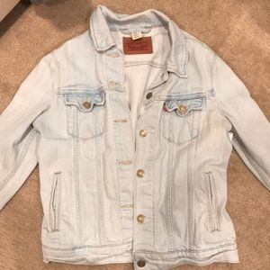 Light blue LEVI jean jacket